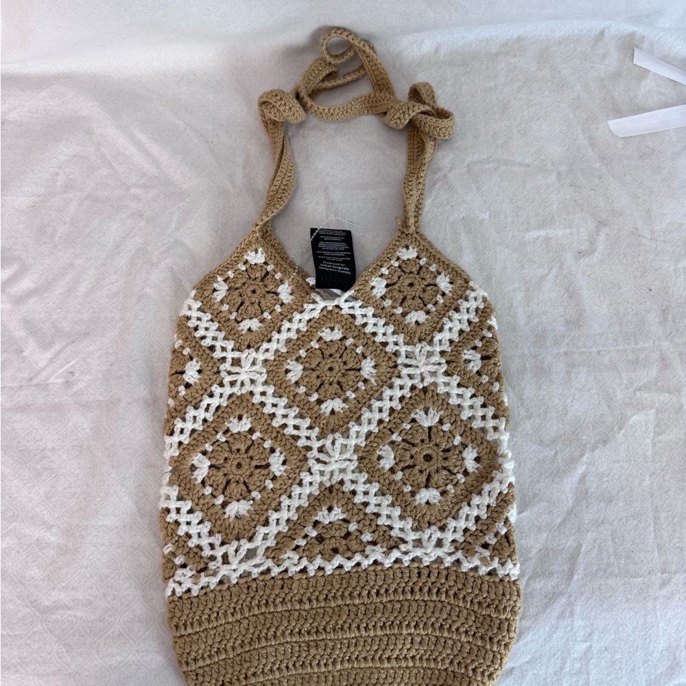 Urban Originals Tan and‎ White Geometric Tote